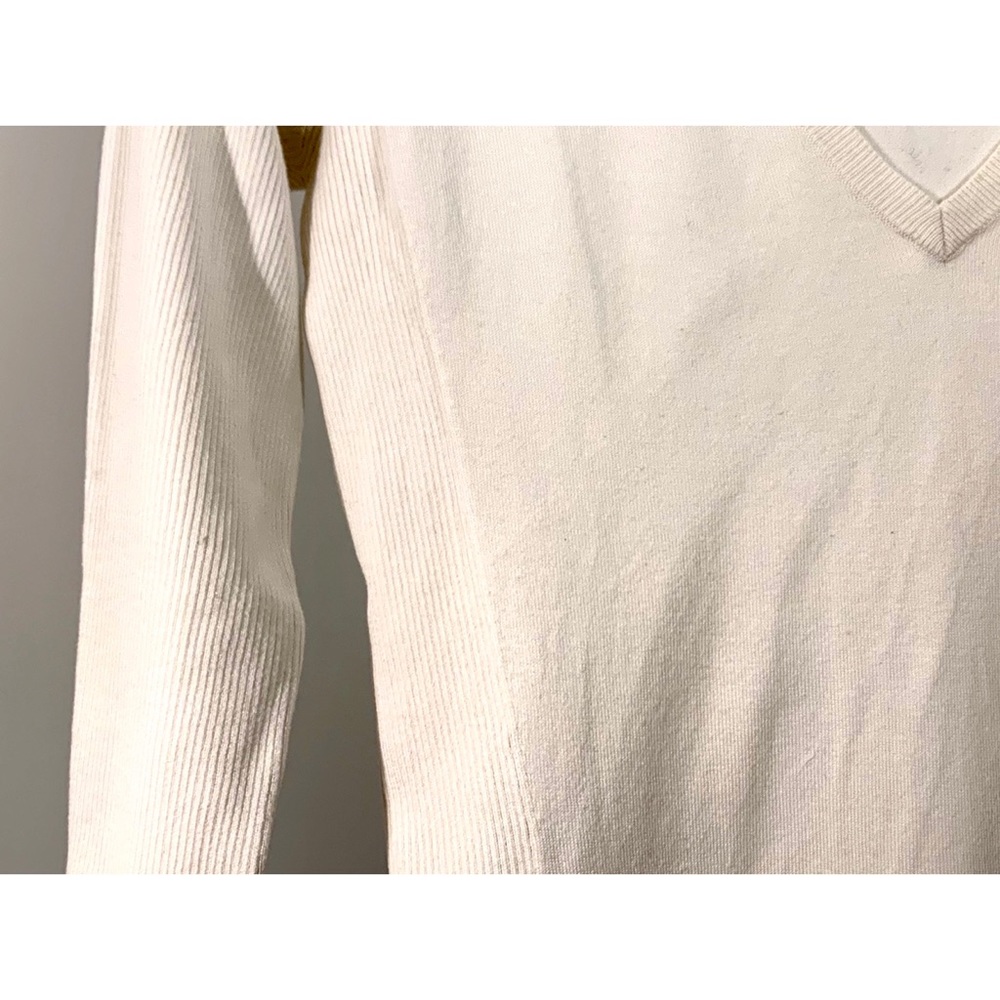 Hugo Boss Sweater - Picture 4 of 9